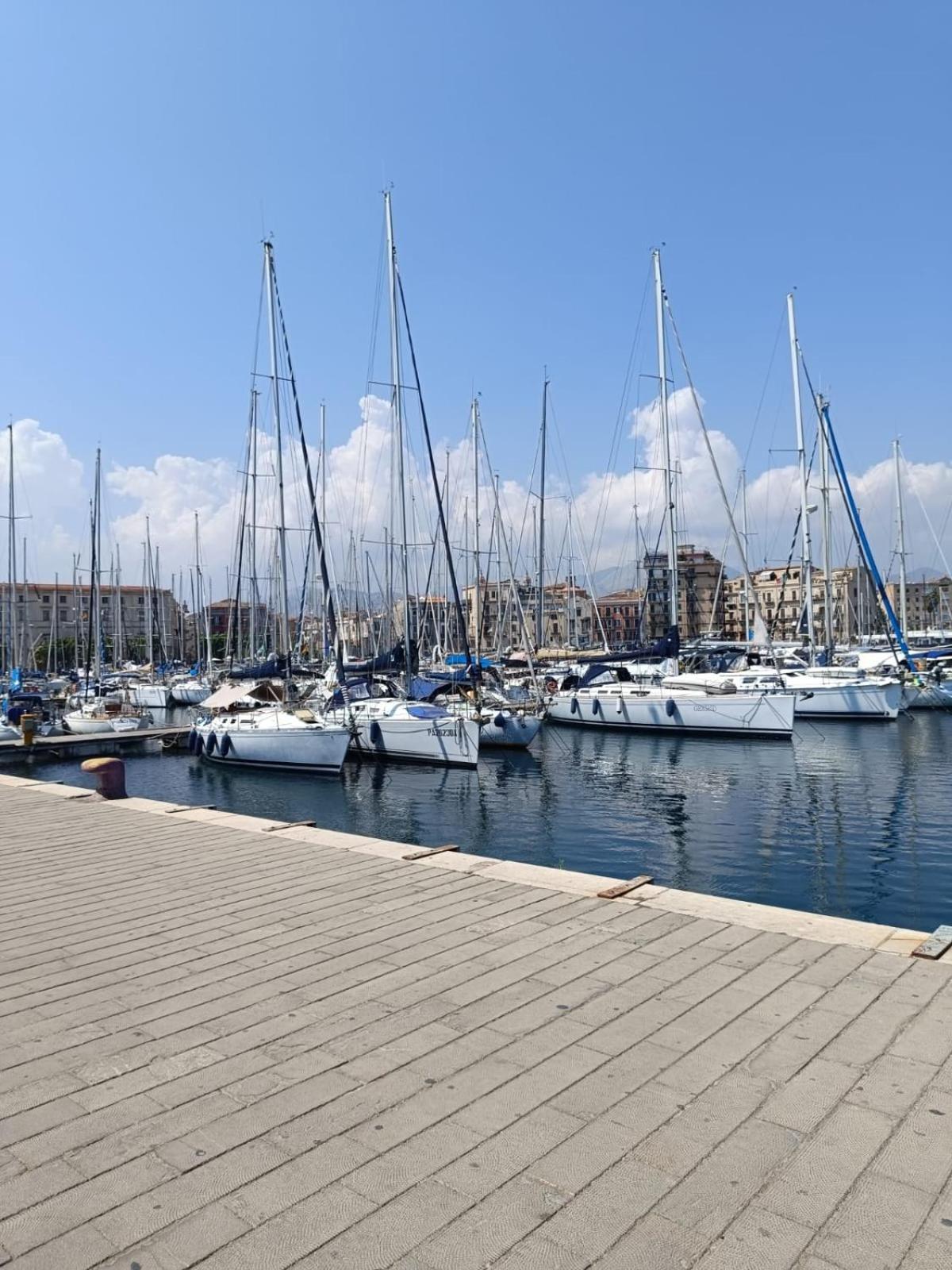 Apartamento La Dimora Della Kalsa Palermo Exterior foto